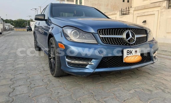 Sayi Na hannu Mercedes-Benz C-Classe Blue Mota in Cotonou a Benin Sayi Na hannu Mercedes-Benz C-Classe Blue Mota in Cotonou a Benin