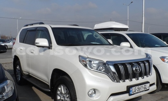 Acheter Occasion Voiture Toyota Land Cruiser Prado Blanc à Cotonou, Benin Acheter Occasion Voiture Toyota Land Cruiser Prado Blanc à Cotonou, Benin