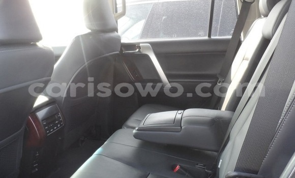 Acheter Occasion Voiture Toyota Land Cruiser Prado Blanc à Cotonou, Benin Acheter Occasion Voiture Toyota Land Cruiser Prado Blanc à Cotonou, Benin