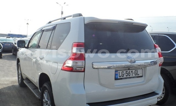 Acheter Occasion Voiture Toyota Land Cruiser Prado Blanc à Cotonou, Benin Acheter Occasion Voiture Toyota Land Cruiser Prado Blanc à Cotonou, Benin