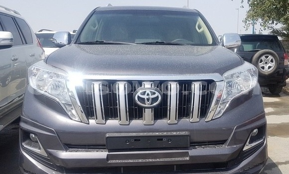 Acheter Occasion Voiture Toyota Land Cruiser Prado Marron à Cotonou, Benin Acheter Occasion Voiture Toyota Land Cruiser Prado Marron à Cotonou, Benin