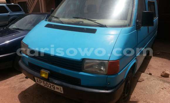 Sayi Na hannu Volkswagen Golf Blue Mota in Parakou a Benin Sayi Na hannu Volkswagen Golf Blue Mota in Parakou a Benin