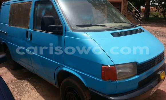 Sayi Na hannu Volkswagen Golf Blue Mota in Parakou a Benin Sayi Na hannu Volkswagen Golf Blue Mota in Parakou a Benin