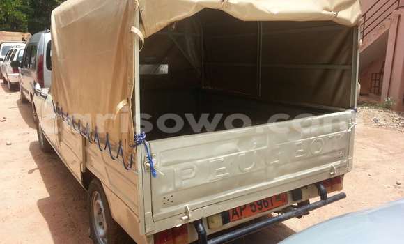 Buy Used Peugeot 605 Beige Car in Savalou in Benign Buy Used Peugeot 605 Beige Car in Savalou in Benign