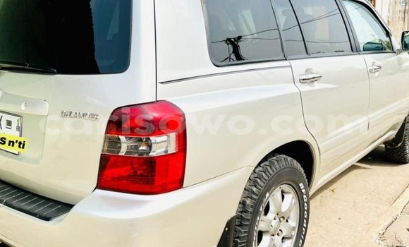 Ra Tuntun Toyota Highlander Silver Ọkọ̀ in Cotonou ni Benin Ra Tuntun Toyota Highlander Silver Ọkọ̀ in Cotonou ni Benin