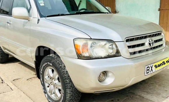Ra Tuntun Toyota Highlander Silver Ọkọ̀ in Cotonou ni Benin Ra Tuntun Toyota Highlander Silver Ọkọ̀ in Cotonou ni Benin