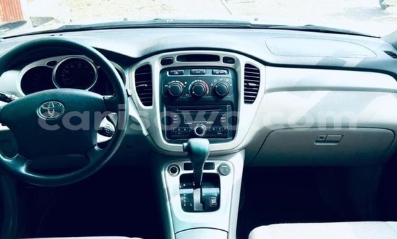 Ra Tuntun Toyota Highlander Silver Ọkọ̀ in Cotonou ni Benin Ra Tuntun Toyota Highlander Silver Ọkọ̀ in Cotonou ni Benin