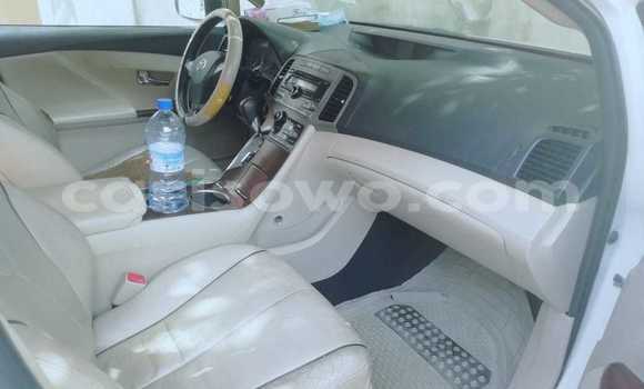 Ra Àlòkù Toyota Venza funfun Ọkọ̀ in Cotonou ni Benin Ra Àlòkù Toyota Venza funfun Ọkọ̀ in Cotonou ni Benin