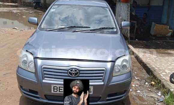 Sayi Na hannu Toyota Avensis Blue Mota in Cotonou a Benin