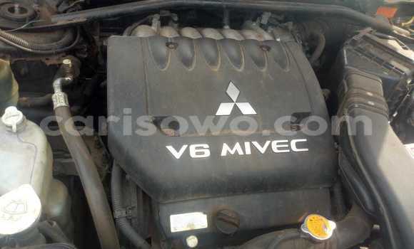 Acheter Occasion Voiture Mitsubishi Outlander Marron à Cotonou, Benin Acheter Occasion Voiture Mitsubishi Outlander Marron à Cotonou, Benin