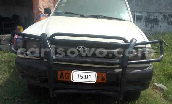 Buy Used Toyota Hilux White Car in Cotonou in Benign Buy Used Toyota Hilux White Car in Cotonou in Benign