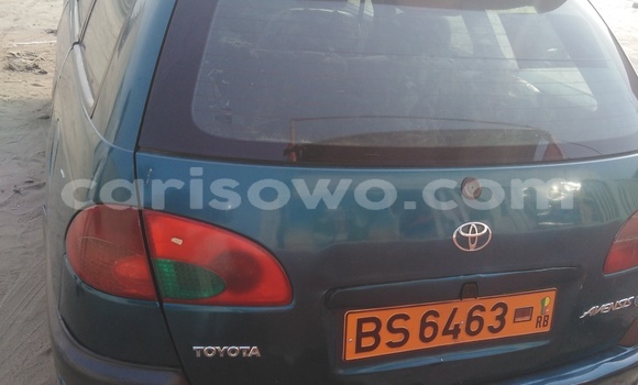 Ra Àlòkù Toyota Avensis Alawọ ewe Ọkọ̀ in Cotonou ni Benin Ra Àlòkù Toyota Avensis Alawọ ewe Ọkọ̀ in Cotonou ni Benin