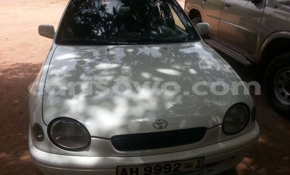 Acheter Occasion Voiture Toyota Corolla Blanc à Parakou, Benin Acheter Occasion Voiture Toyota Corolla Blanc à Parakou, Benin