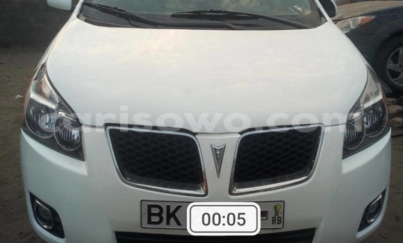 Buy Used Pontiac Vibe White Car in Cotonou in Benign