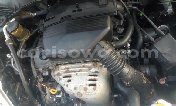 Ra Àlòkù Toyota RAV4 Silver Ọkọ̀ in Cotonou ni Benin Ra Àlòkù Toyota RAV4 Silver Ọkọ̀ in Cotonou ni Benin