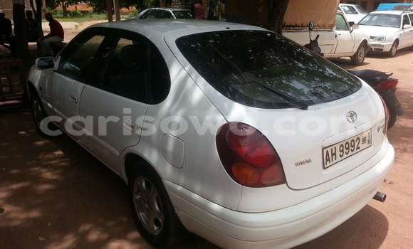 Acheter Occasion Voiture Toyota Corolla Blanc à Parakou, Benin Acheter Occasion Voiture Toyota Corolla Blanc à Parakou, Benin