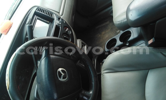 Ra Àlòkù Mazda Tribute Black Ọkọ̀ in Cotonou ni Benin Ra Àlòkù Mazda Tribute Black Ọkọ̀ in Cotonou ni Benin