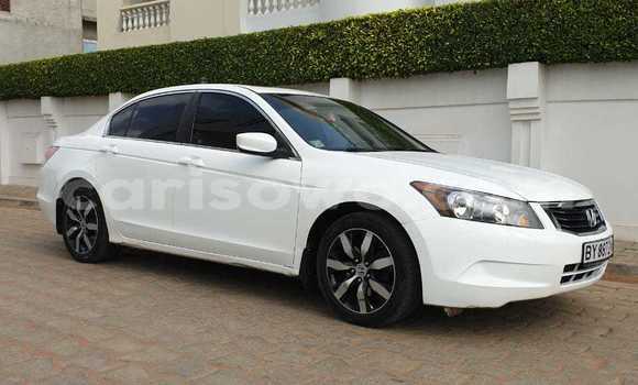 Buy Used Honda Accord White Car in Cotonou in Benign Buy Used Honda Accord White Car in Cotonou in Benign