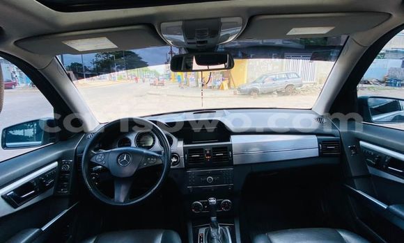 Ra Àlòkù Mercedes-Benz GLK–Class Blue Ọkọ̀ in Cotonou ni Benin Ra Àlòkù Mercedes-Benz GLK–Class Blue Ọkọ̀ in Cotonou ni Benin