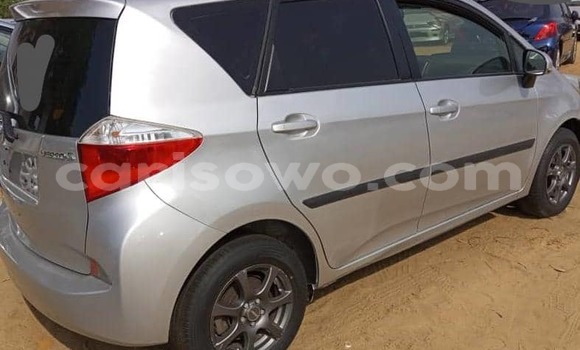 Sayi Imported Toyota Corolla Verso White Mota in Cotonou a Benin Sayi Imported Toyota Corolla Verso White Mota in Cotonou a Benin