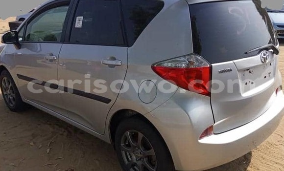 Sayi Imported Toyota Corolla Verso White Mota in Cotonou a Benin Sayi Imported Toyota Corolla Verso White Mota in Cotonou a Benin