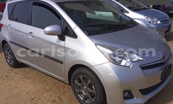 Sayi Imported Toyota Corolla Verso White Mota in Cotonou a Benin Sayi Imported Toyota Corolla Verso White Mota in Cotonou a Benin