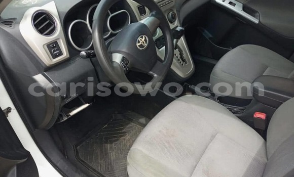 Acheter Import Voiture Toyota Matrix Blanc à Cotonou, Benin Acheter Import Voiture Toyota Matrix Blanc à Cotonou, Benin