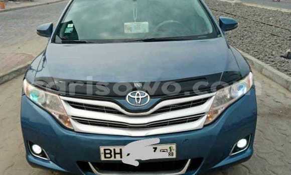 Sayi Na hannu Toyota Venza Blue Mota in Cotonou a Benin
