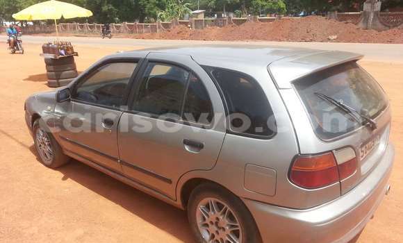 Sayi Na hannu Nissan Primera Azurfa Mota in Parakou a Benin Sayi Na hannu Nissan Primera Azurfa Mota in Parakou a Benin