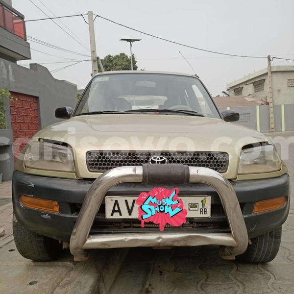 Big with watermark toyota rav4 benin cotonou 12622