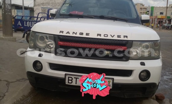 Ra Àlòkù Land Rover Range Rover Sport funfun Ọkọ̀ in Cotonou ni Benin Ra Àlòkù Land Rover Range Rover Sport funfun Ọkọ̀ in Cotonou ni Benin