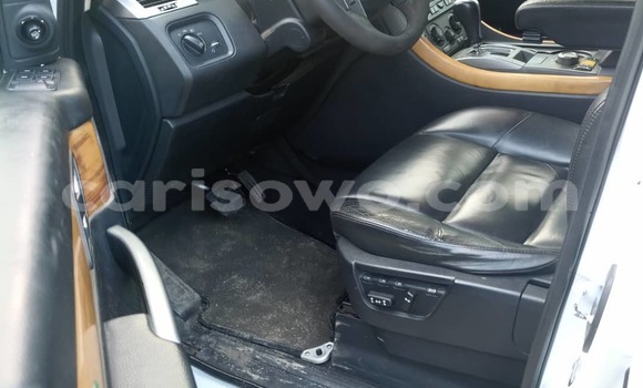 Ra Àlòkù Land Rover Range Rover Sport funfun Ọkọ̀ in Cotonou ni Benin Ra Àlòkù Land Rover Range Rover Sport funfun Ọkọ̀ in Cotonou ni Benin