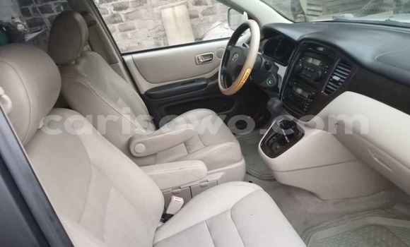 Ra Àlòkù Toyota Highlander Silver Ọkọ̀ in Cotonou ni Benin Ra Àlòkù Toyota Highlander Silver Ọkọ̀ in Cotonou ni Benin