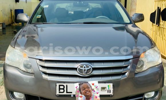Sayi Na hannu Toyota Avalon Azurfa Mota in Cotonou a Benin Sayi Na hannu Toyota Avalon Azurfa Mota in Cotonou a Benin