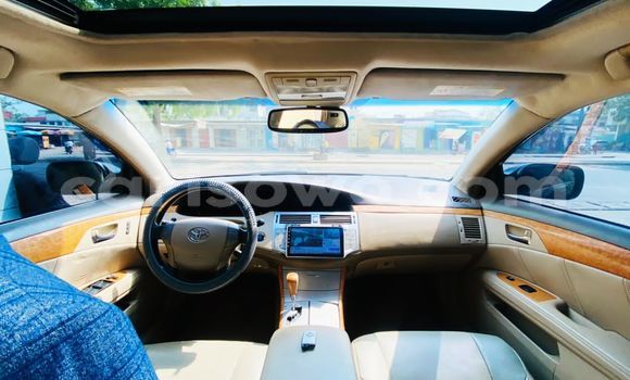 Sayi Na hannu Toyota Avalon Azurfa Mota in Cotonou a Benin Sayi Na hannu Toyota Avalon Azurfa Mota in Cotonou a Benin