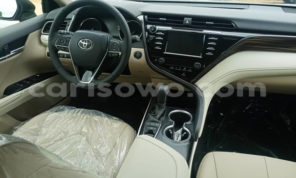 Acheter Neuf Voiture Toyota Camry Noir à Cotonou, Benin Acheter Neuf Voiture Toyota Camry Noir à Cotonou, Benin