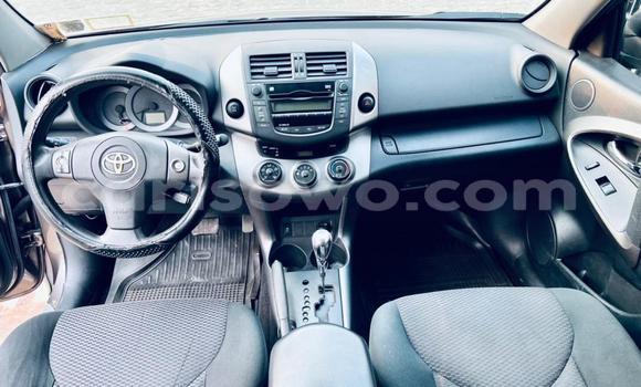 Sayi Na hannu Toyota RAV4 Sauran Mota in Cotonou a Benin Sayi Na hannu Toyota RAV4 Sauran Mota in Cotonou a Benin