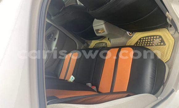 Buy Used Toyota Camry White Car in Abomey Calavi in Benign Buy Used Toyota Camry White Car in Abomey Calavi in Benign