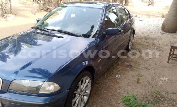 Acheter Occasion Voiture BMW 321 Bleu à Cotonou, Benin Acheter Occasion Voiture BMW 321 Bleu à Cotonou, Benin