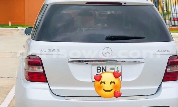 Acheter Occasion Voiture Mercedes-Benz ML–Class Blanc à Cotonou, Benin