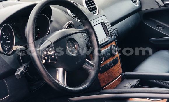 Buy Used Mercedes-Benz ML–Class White Car in Cotonou in Benign Buy Used Mercedes-Benz ML–Class White Car in Cotonou in Benign