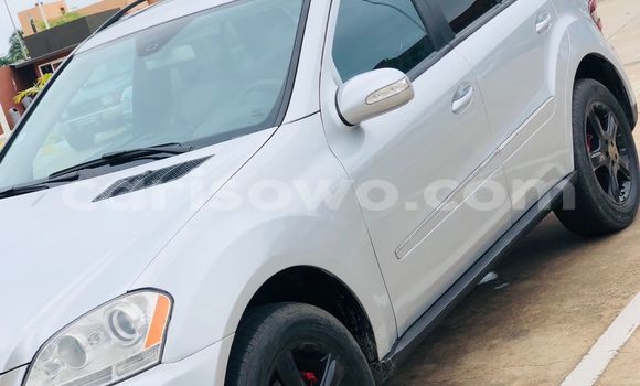 Buy Used Mercedes-Benz ML–Class White Car in Cotonou in Benign Buy Used Mercedes-Benz ML–Class White Car in Cotonou in Benign
