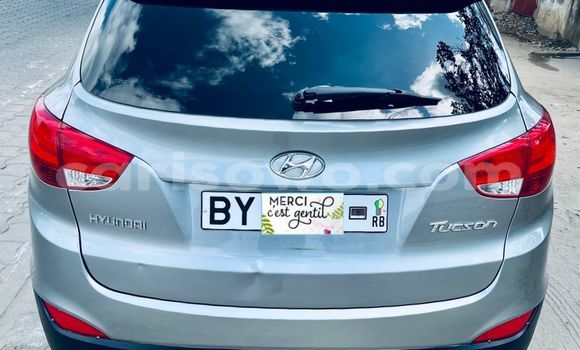 Buy Used Hyundai Tucson Silver Car in Cotonou in Benign Buy Used Hyundai Tucson Silver Car in Cotonou in Benign
