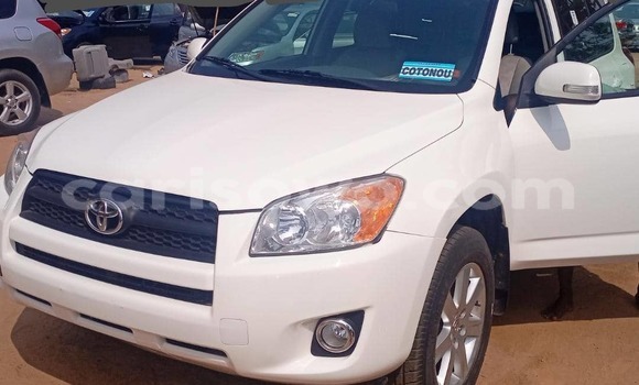 Sayi Imported Toyota RAV4 White Mota in Cotonou a Benin Sayi Imported Toyota RAV4 White Mota in Cotonou a Benin
