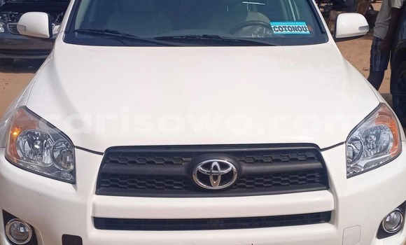 Sayi Imported Toyota RAV4 White Mota in Cotonou a Benin Sayi Imported Toyota RAV4 White Mota in Cotonou a Benin