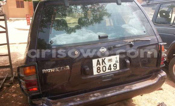 Acheter Occasion Voiture Nissan Pathfinder Noir à Parakou, Benin Acheter Occasion Voiture Nissan Pathfinder Noir à Parakou, Benin