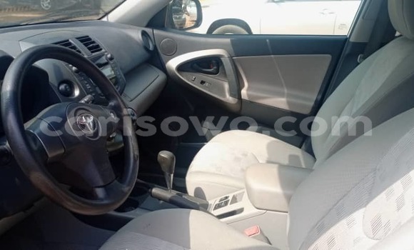 Sayi Imported Toyota RAV4 White Mota in Cotonou a Benin Sayi Imported Toyota RAV4 White Mota in Cotonou a Benin