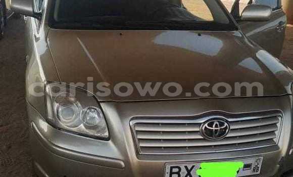 Ra Àlòkù Toyota Avensis Silver Ọkọ̀ in Cotonou ni Benin Ra Àlòkù Toyota Avensis Silver Ọkọ̀ in Cotonou ni Benin
