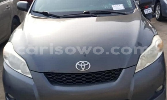 Ra Imported Toyota Matrix Black Ọkọ̀ in Cotonou ni Benin