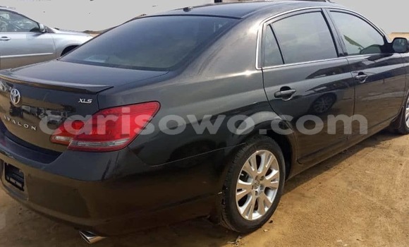 Acheter Import Voiture Toyota Avalon Noir à Cotonou, Benin Acheter Import Voiture Toyota Avalon Noir à Cotonou, Benin